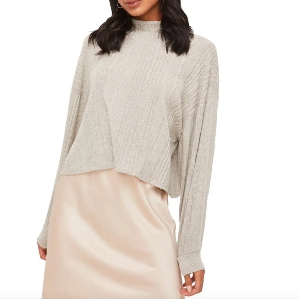 NWT ALL IN FAVOR Mock Neck Ribbed Gray Women's Sweater